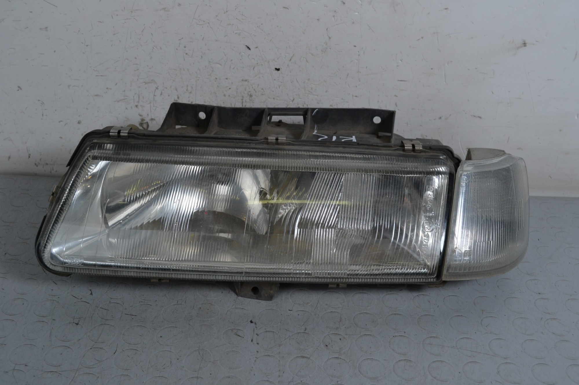 Faro Anteriore SX Citroen Xantia dal 1993 al 2002 Cod 9171104HCR  2411111139059