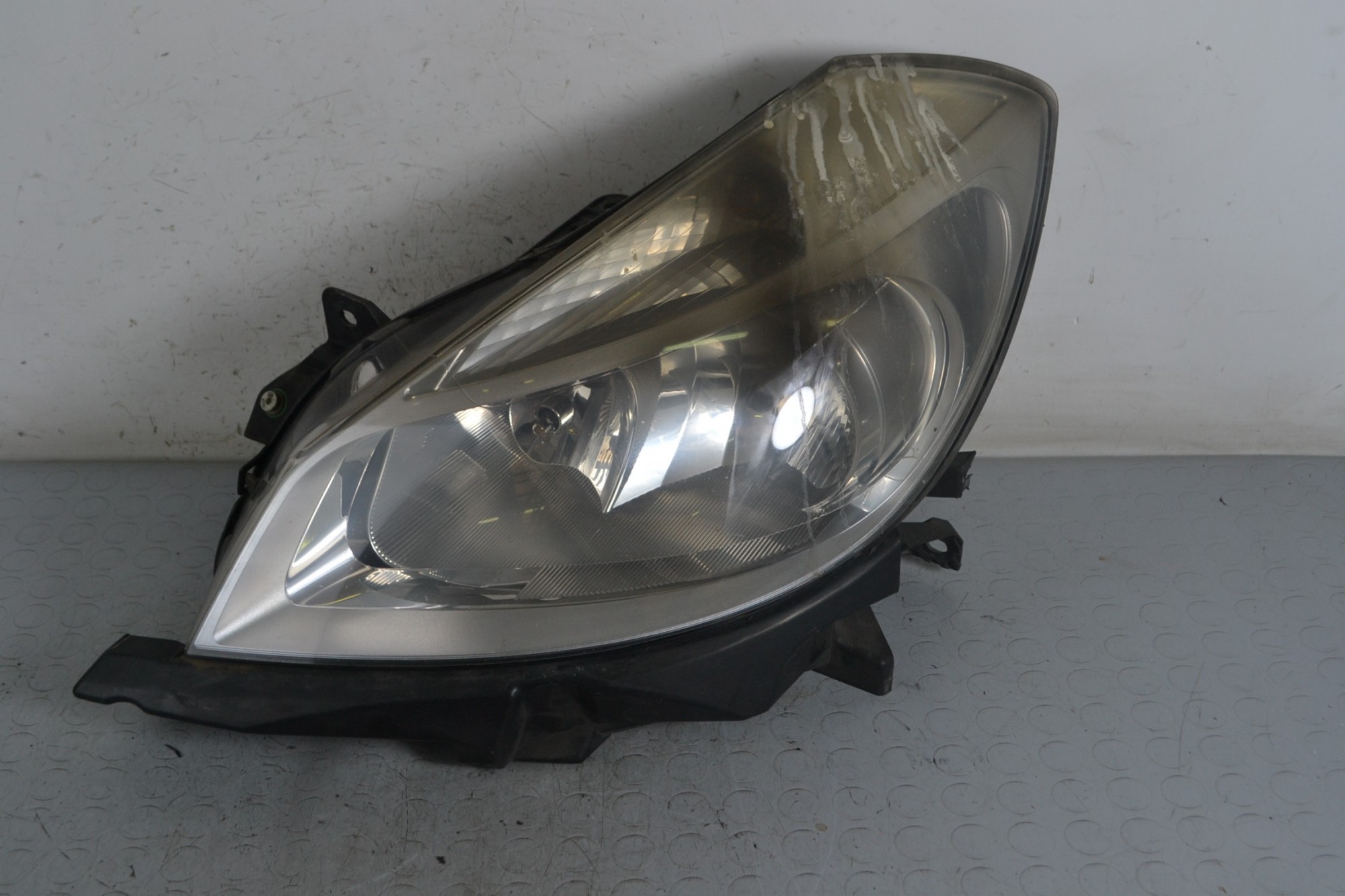 Faro Anteriore SX Renault Clio III dal 2005 al 2009 Cod 8200459824  1659347487211