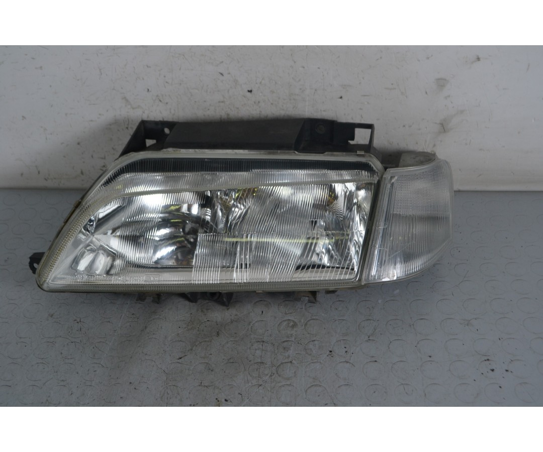 Faro Anteriore SX Citroen Xantia dal 1993 al 1998 Cod 88205035  1659624382963