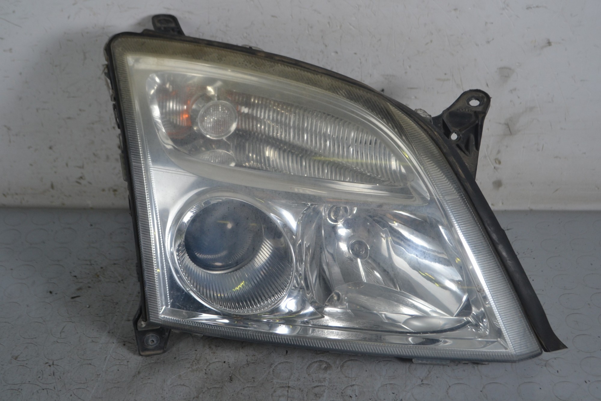 Faro Anteriore DX Opel Vectra C dal 2002 al 2005 Cod 155888-00  1659683488705