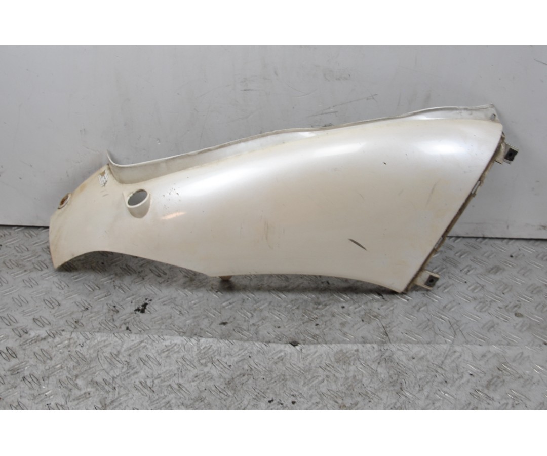 Carena Fianchetto Laterale Posteriore Destro Honda Chiocciola @ 150 dal 2000 al 2006  1662367857339