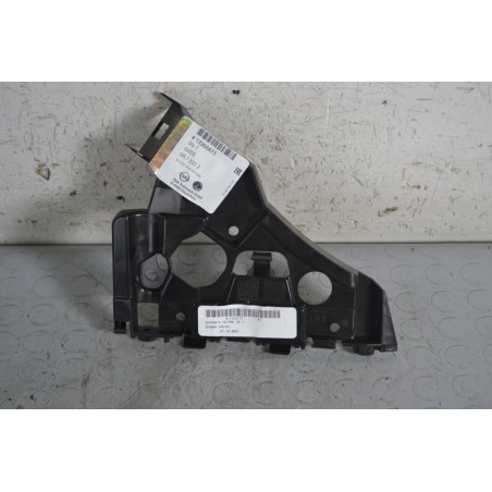 Supporto DX paraurti anteriore Opel Astra J Dal 2009 al 2020 Cod 13368873  1662716117800