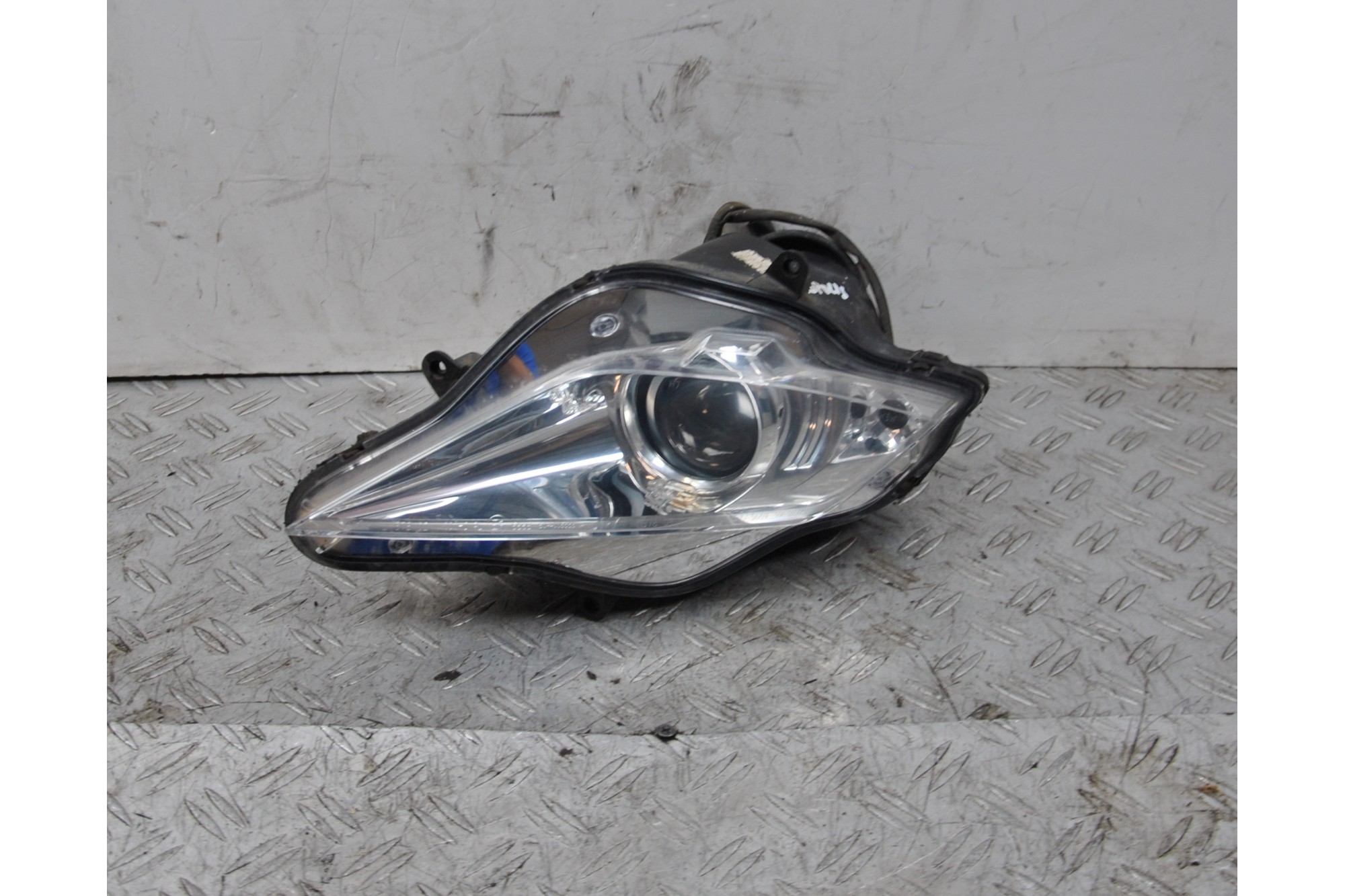 Faro Fanale Anteriore Sinistro Peugeot Geopolis 125 / 250 dal 2005 al 2012  1663325484451