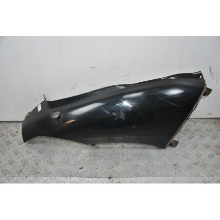 Carena Fianchetto Laterale posteriore Destro Honda Chiocciola @ 150 dal 2000 al 2006  1664790399431