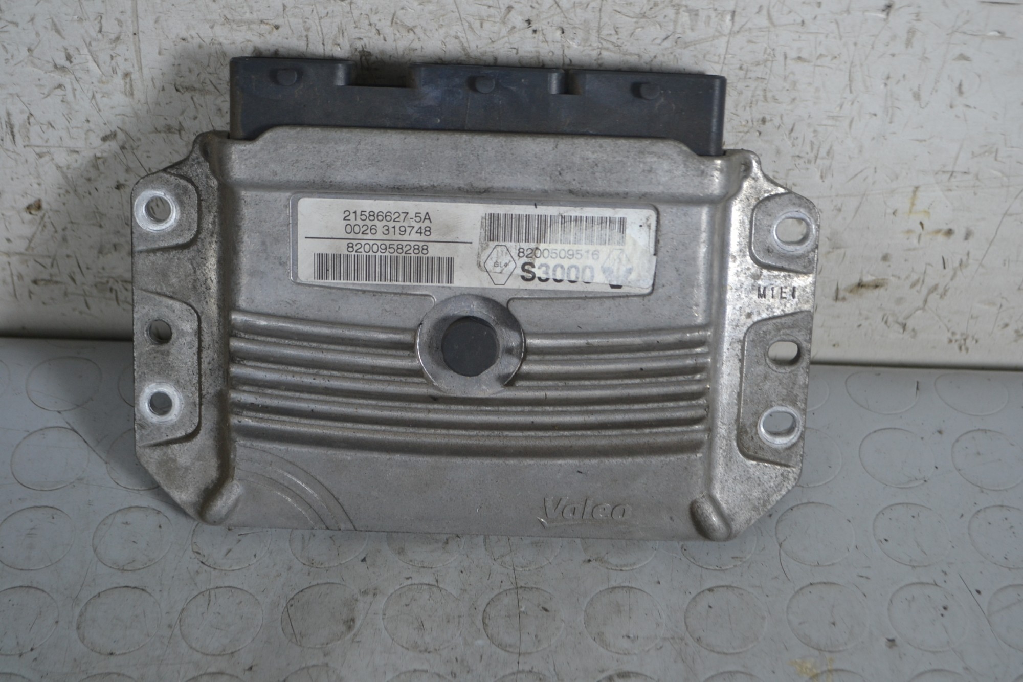 Centralina ECU Renault Megane II dal 2002 al 2010 Cod 8200509516  1665040379418