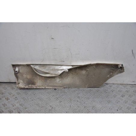 Carena Sottopedana Destra Honda Chiocciola @ 125 / 150 dal 2000 al 2006  1665052811777