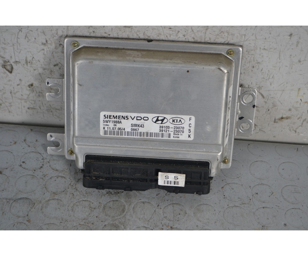 Centralina ECU Hyundai I30 dal 2007 al 2012 Cod 39103-23070  1667402112916