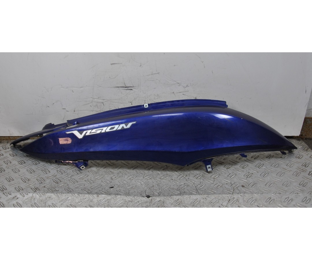 Carena Fianchetto Laterale Posteriore DX Honda Vision 110 dal 2011 al 2017  1668090084592