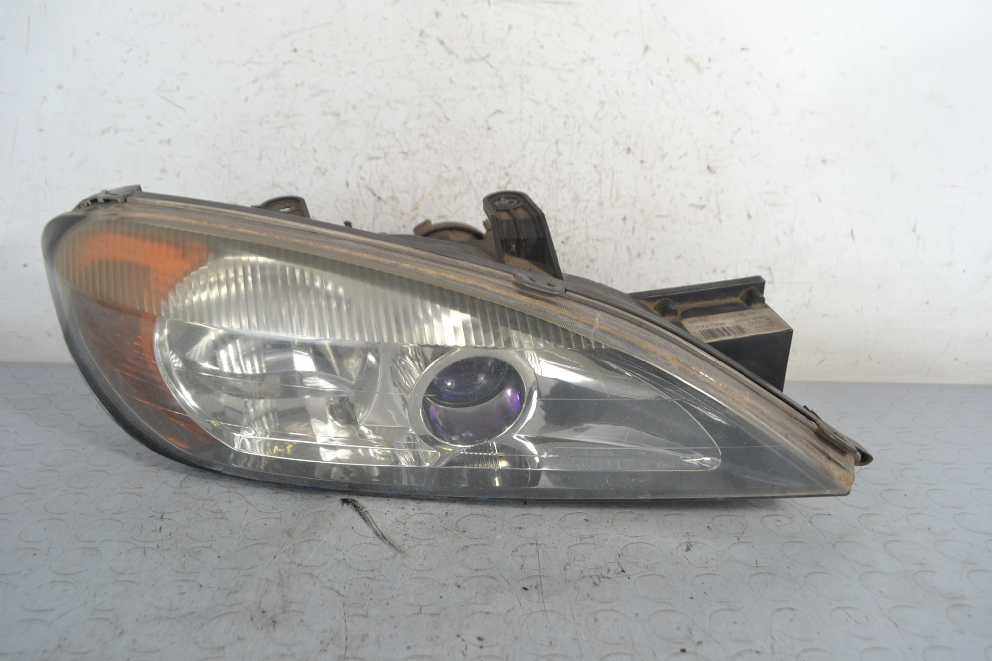 Faro anteriore DX Nissan Primera P11 Dal 1999 al 2002 Cod 89005898  1668683077710