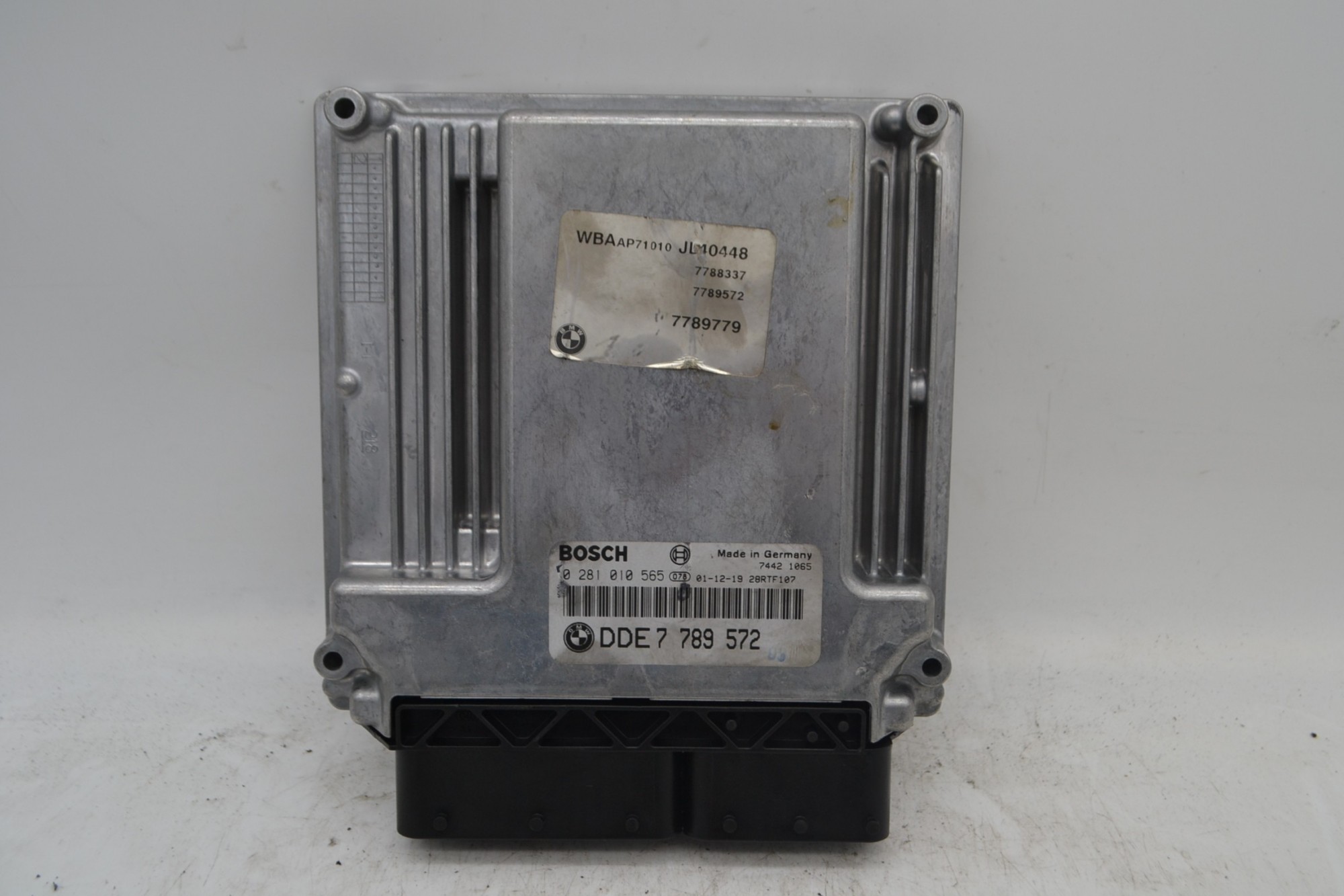 Centralina ECU Bmw Serie 3 E46 Dal 2002 al 2005 Cod 0281010565/ DDE7789572  1670598117993