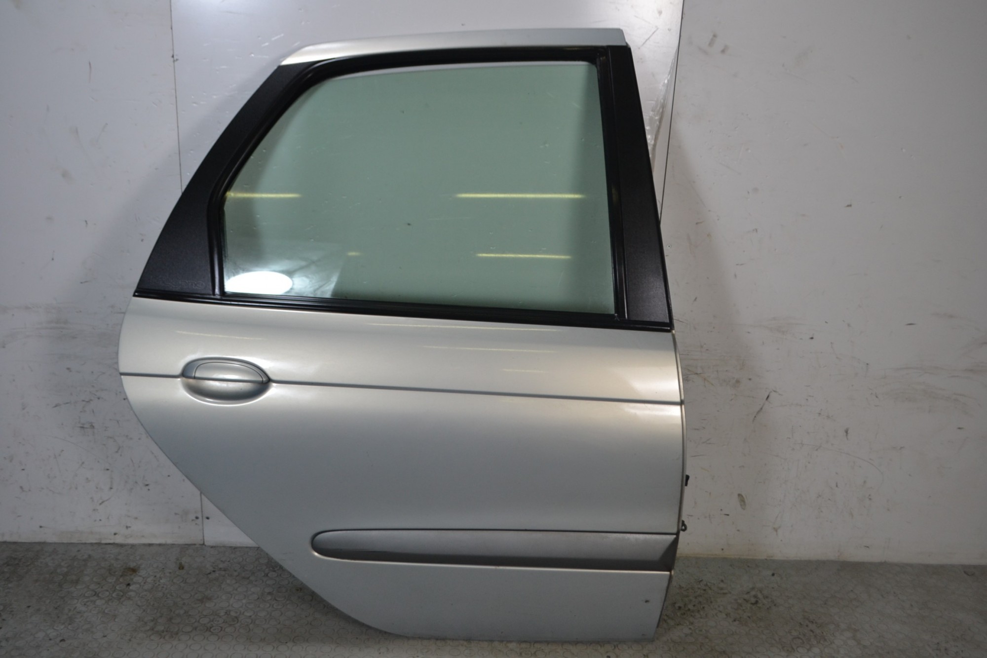 Portiera sportello posteriore DX Renault Scenic I Dal 1999 al 2003 Colore grigio  1671009734426