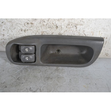 Pulsantiera alzacristalli SX Renault Scenic Dal 1999 al 2003 Cod 27262  1671109979055