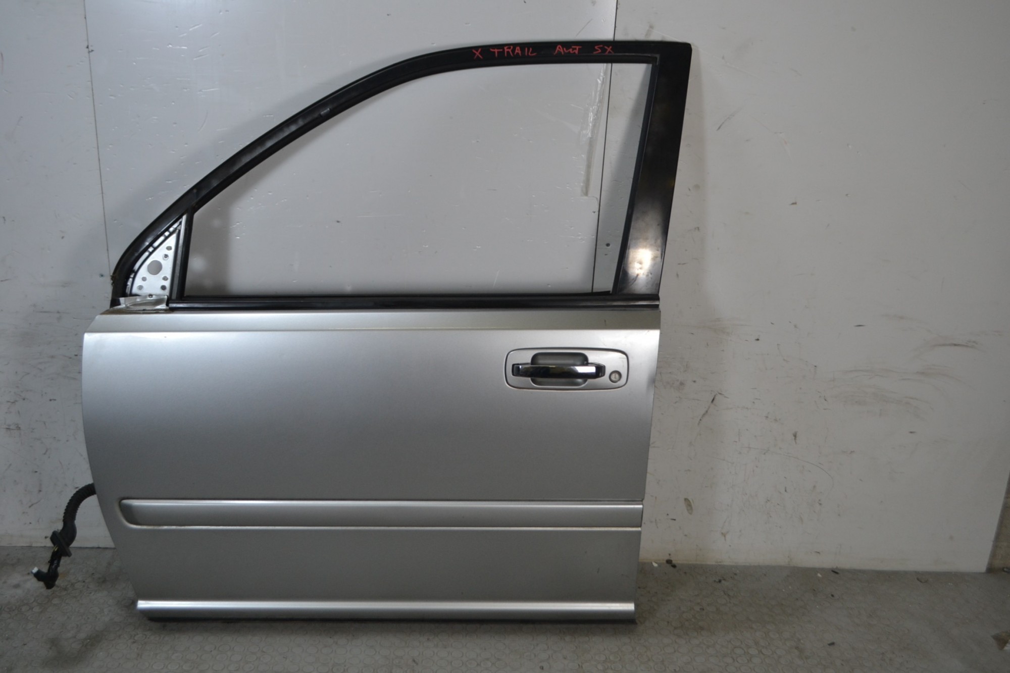 Portiera sportello anteriore SX Nissan X-Trail Dal 2001 al 2006 Colore grigio argento  1671620345940