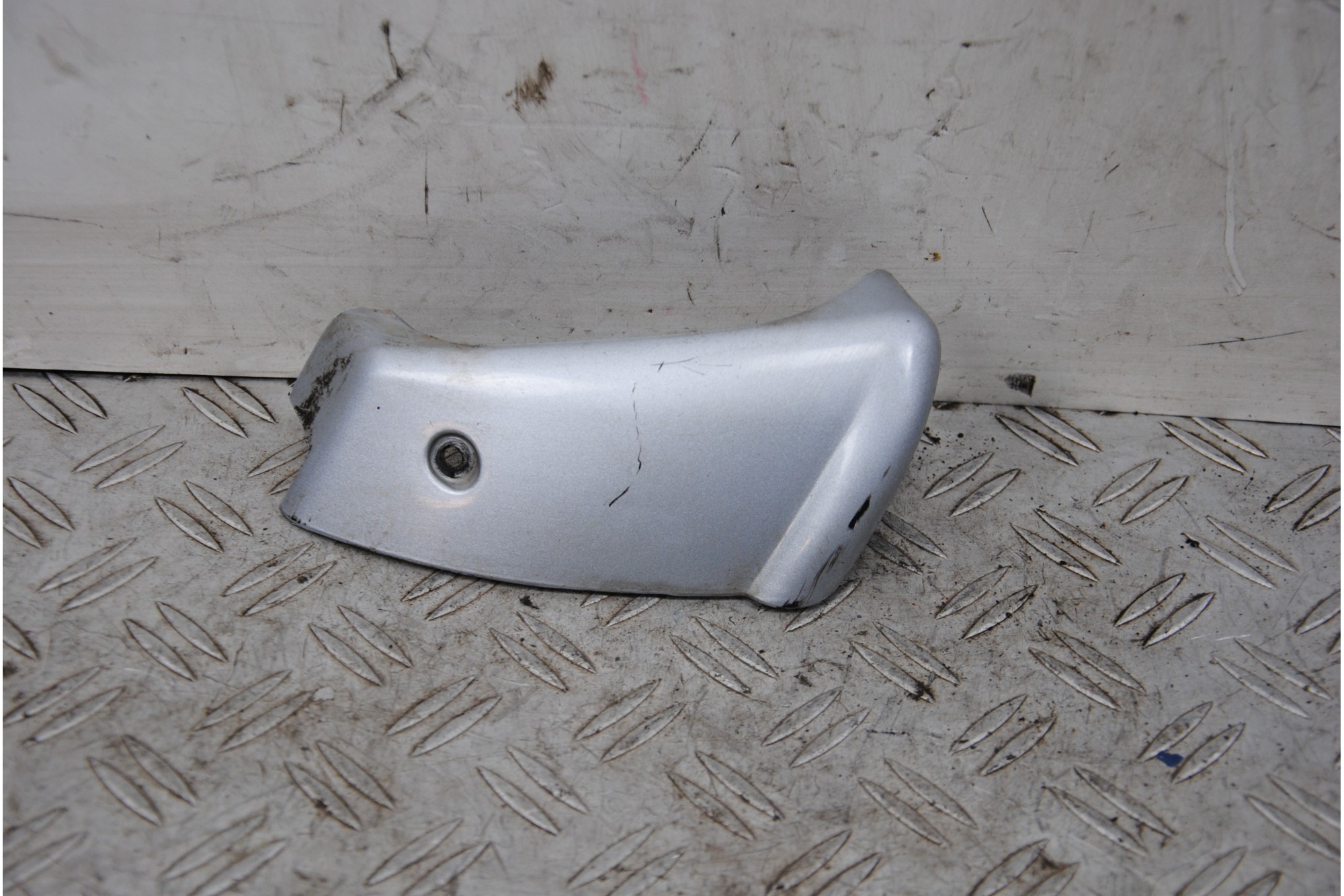 Carena Coppia Pedana Piaggio Vespa GTS 250 Dal 2005 al 2012  1672220121767