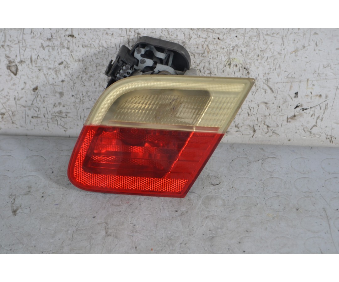 Fanale Stop Posteriore Interno DX BMW Serie 3 E46 dal 2001 al 2005 Cod 8364728  1672392227045