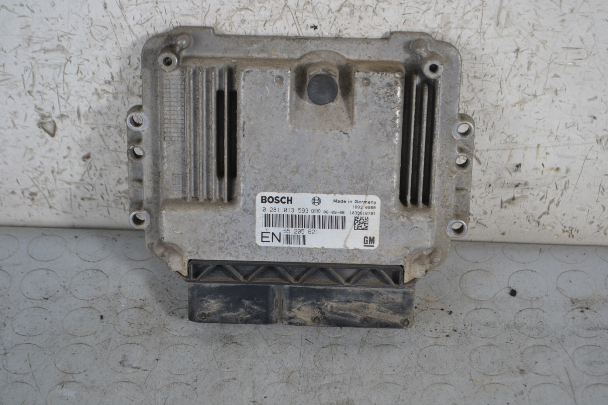 Centralina ECU Opel Zafira B 1.9 Dal 2005 al 2014 Cod 0281013593/ 55205621  1674739674314