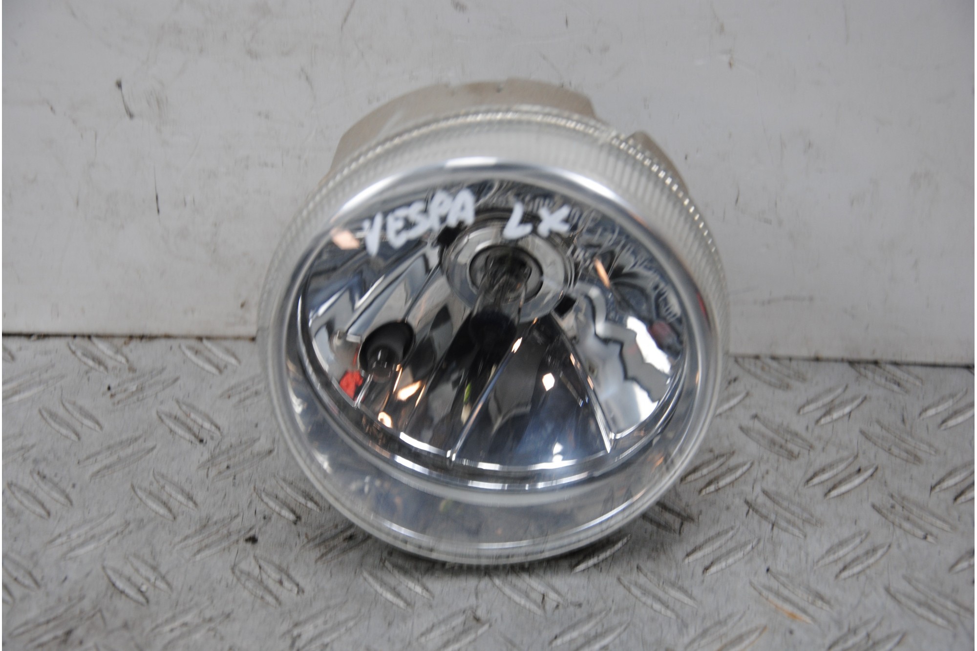 Faro Fanale Anteriore Piaggio Vespa LX 150 Dal 2012 al 2013  1674807744734