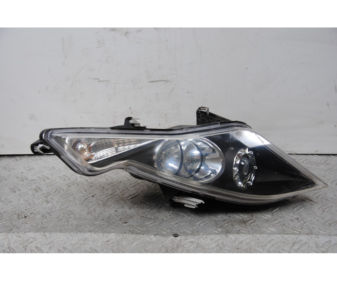 Faro Fanale Anteriore Sinistro SX Kymco Downtown 200 dal 2008 al 2017 3 Led Non Funzionanti  1675683646525