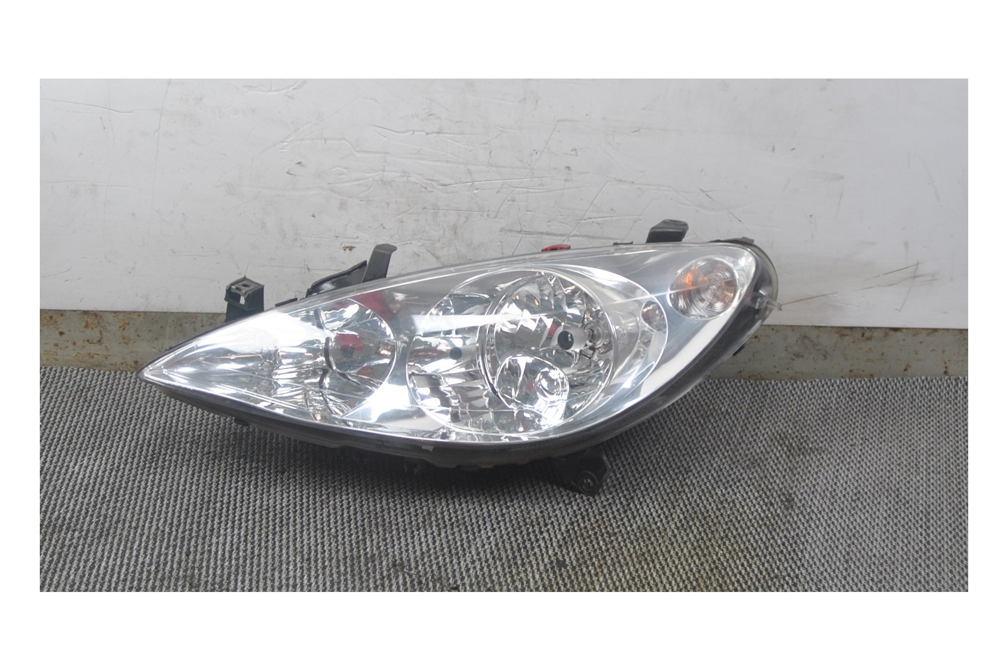 Faro Anteriore SX Peugeot 307 dal 2005 al 2008 Cod 9634369180  2400000080237