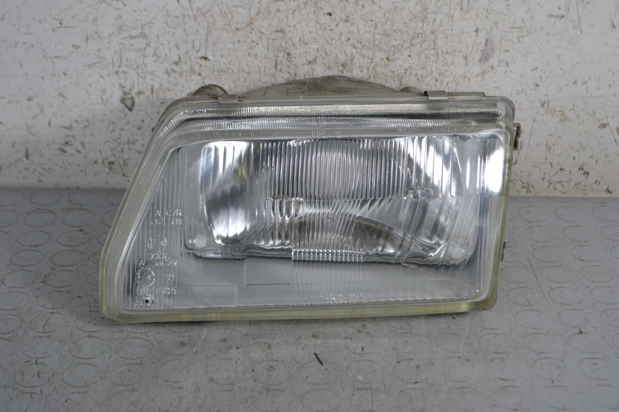 Faro Anteriore SX Fiat Cinquecento dal 1991 al 1998 Cod 08-661-1129  1676286949204