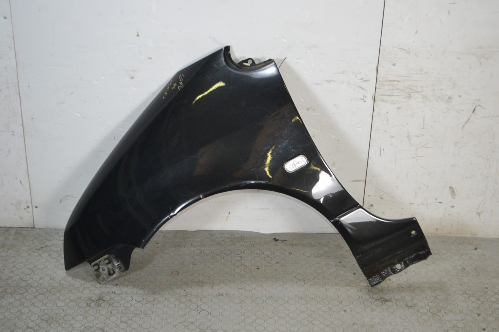 Parafango anteriore SX Renault Twingo I Dal 1993 al 2007 Colore nero  1676991047233