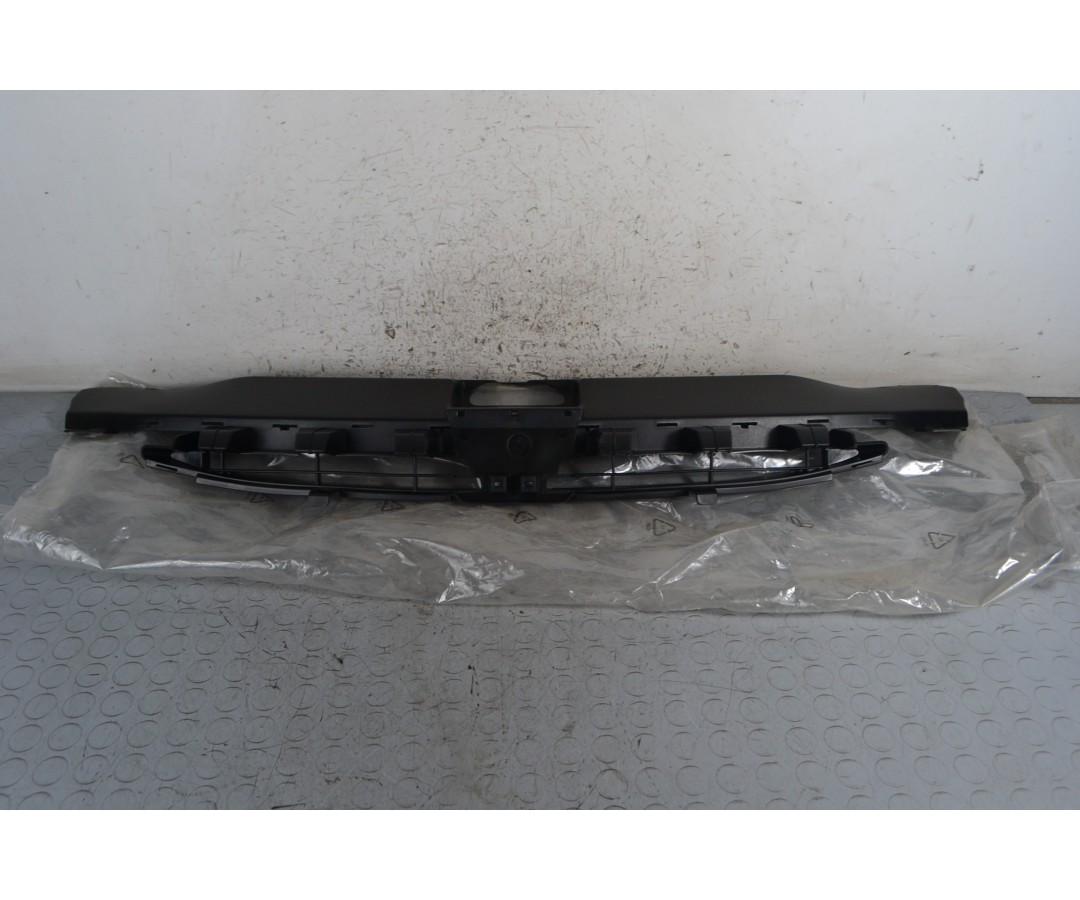 Griglia Anteriore Peugeot 307 dal 2000 al 2009 Cod 7804k6  1677079825705