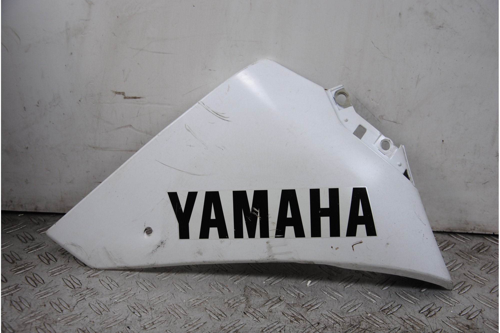 Carena Puntale DX Yamaha YZF R1 Dal 2004 Al 2007 COD : 14B-28395-00  1677147583728