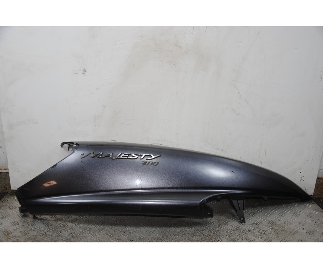 Carena Fianchetto Laterale posteriore DX Yamaha Majesty 400 dal 2004 al 2008  1677574607394