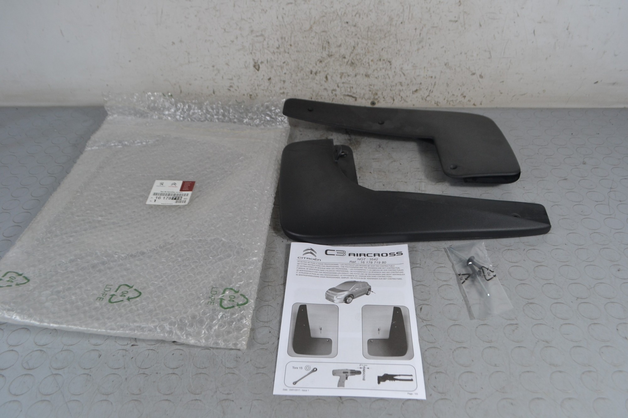 Kit Paraspruzzi Posteriori Citroen C3 Aircross dal 2017 in poi Cod 1617871980  1678290395084