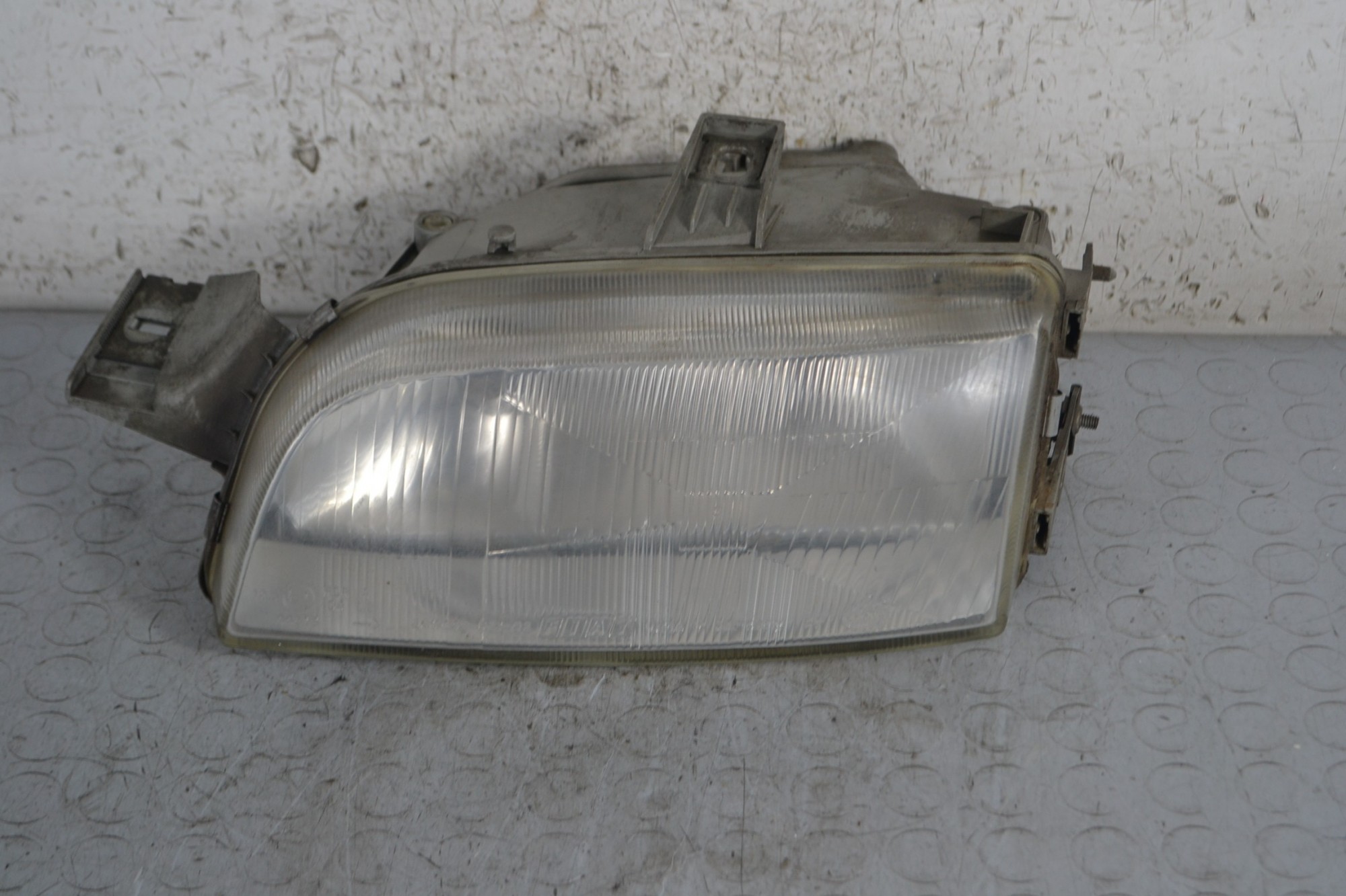 Faro Anteriore SX Fiat Punto 176 dal 1993 al 1999 Cod 142853-00  1678367738073