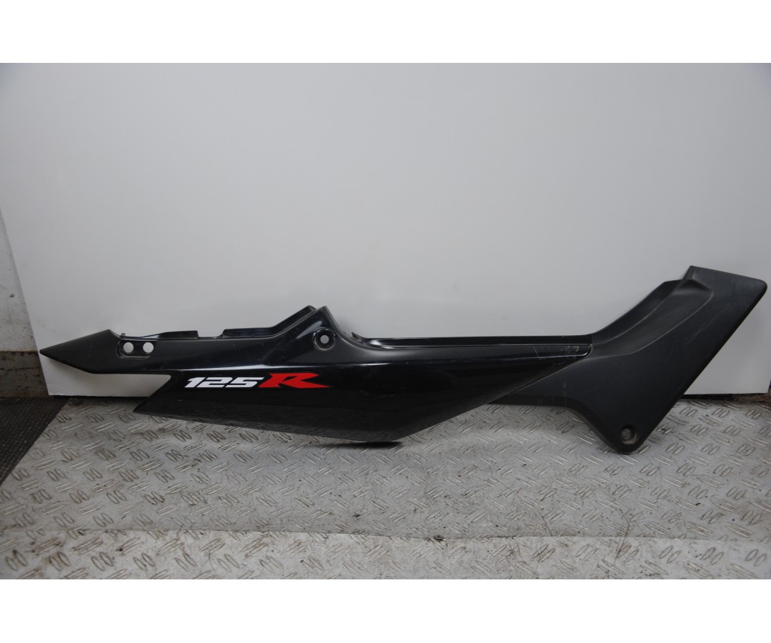 Carena Fianchetto Posteriore Destro Honda CBR 125 R Dal 2004 al 2010  1678445227031