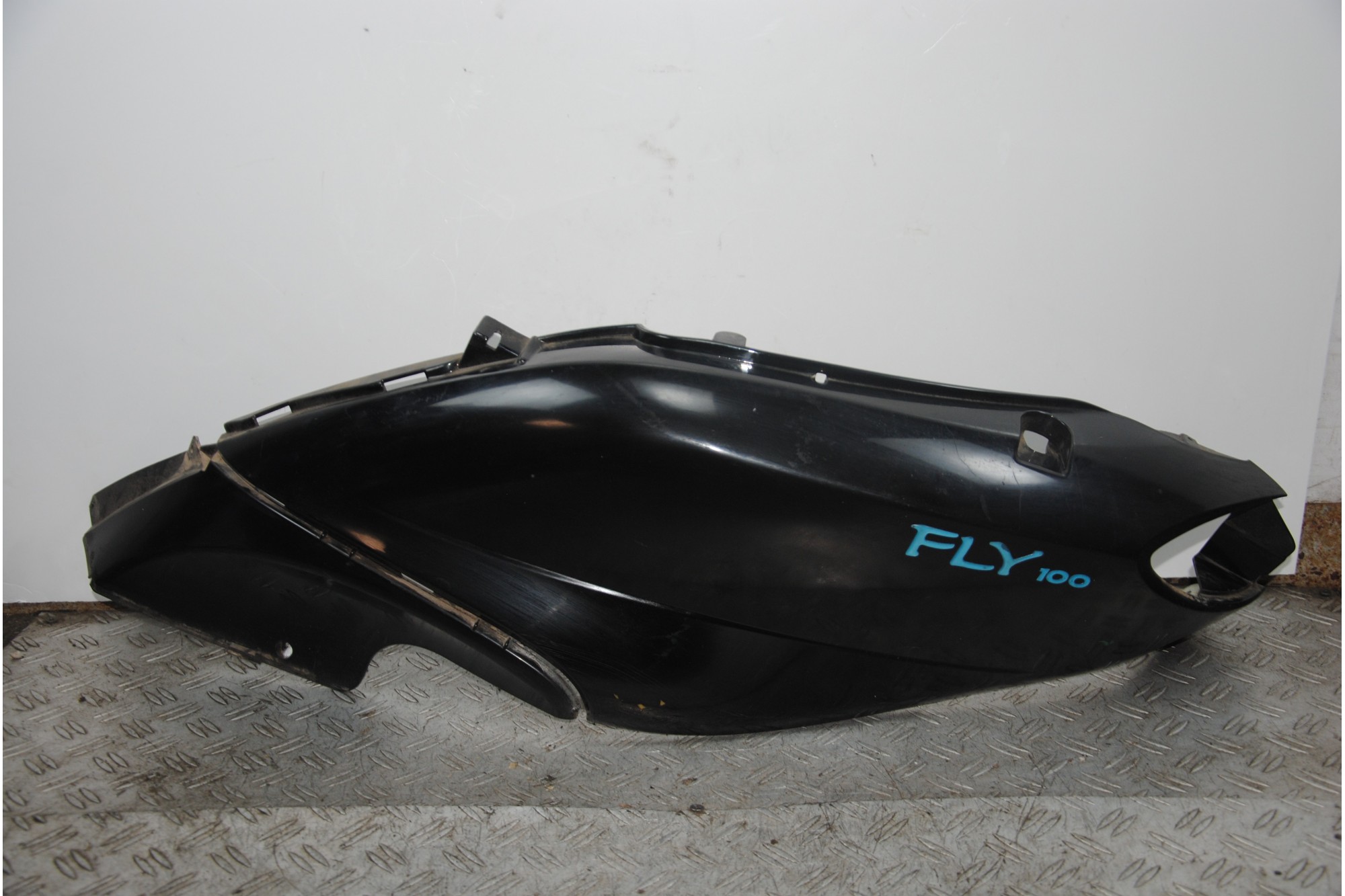 Carena Fianchetto Sinistro Sx Piaggio Fly 100 dal 2006 al 2009  1678794686053