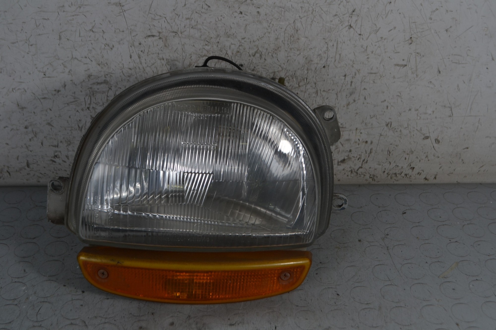 Faro fanale anteriore SX Renault Twingo I Dal 1993 al 2007 Cod 7700820019  1679046705652