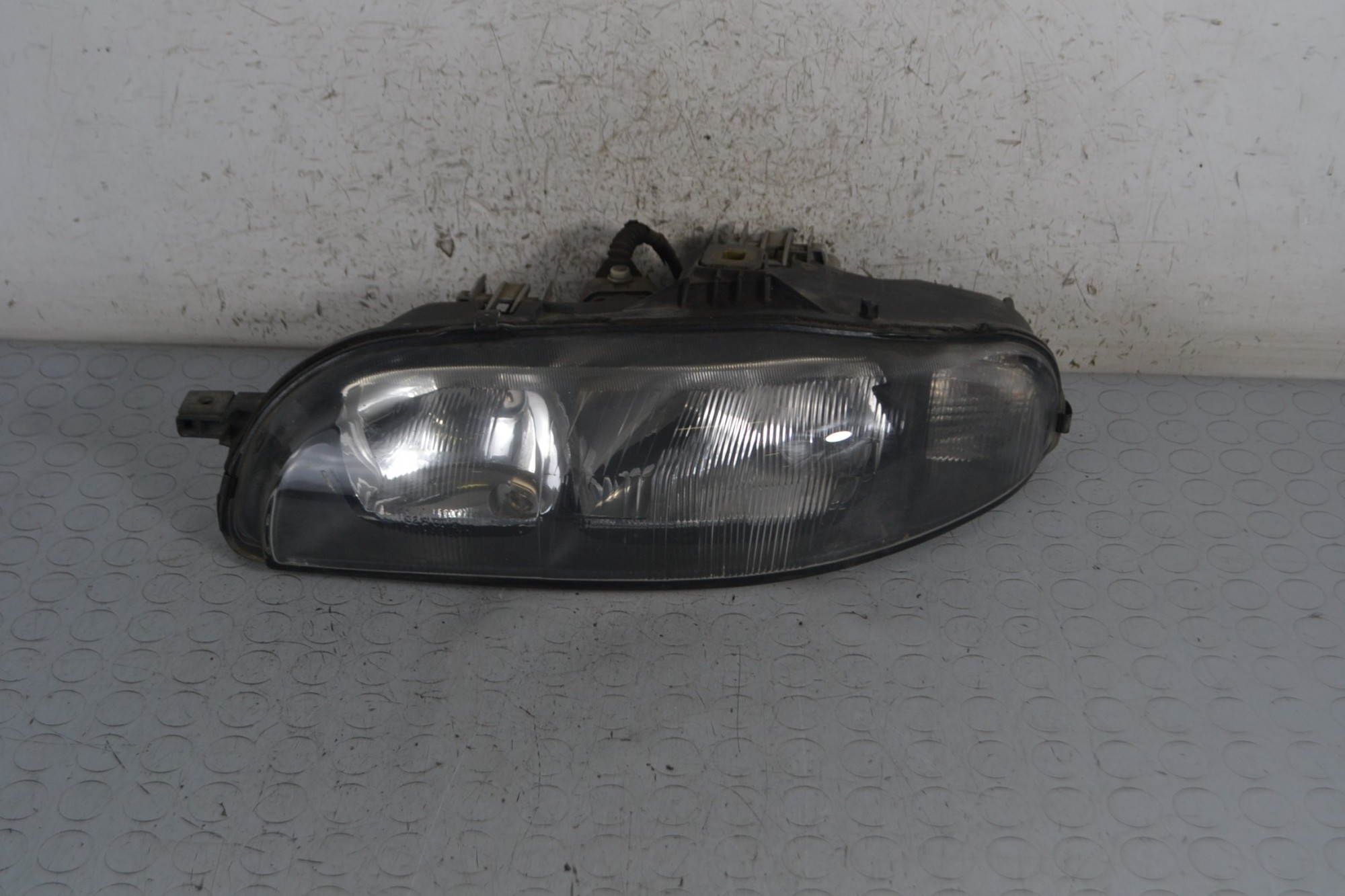 Faro Anteriore SX Fiat Bravo dal 1995 al 2002 Cod 46523123  1679928045340