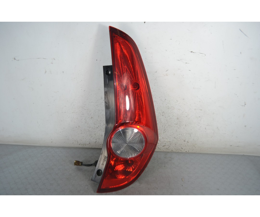 Fanale Stop Posteriore DX Opel Agila B dal 2008 al 2015  1680249707565