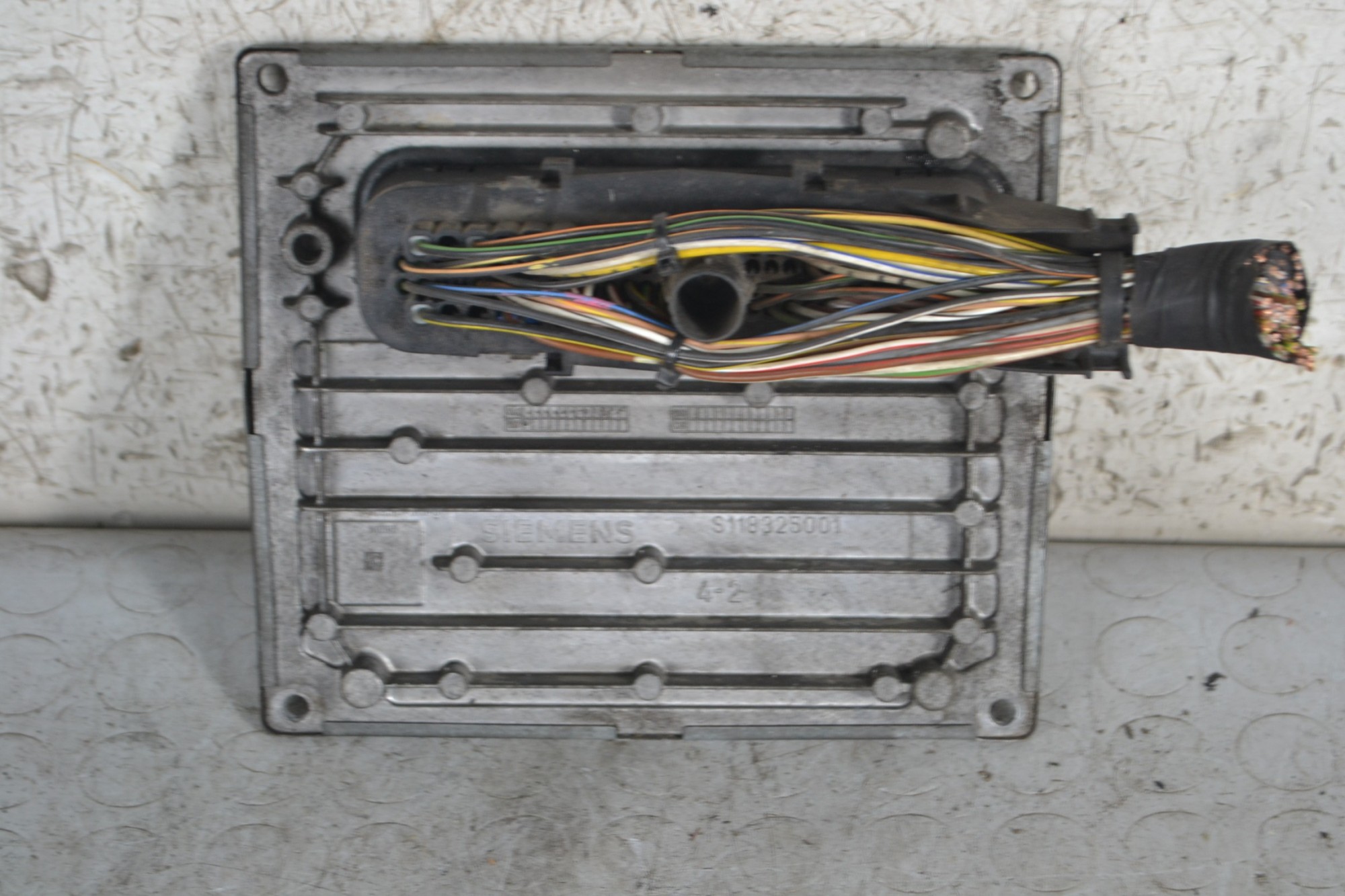 Centralina ECU Ford Fiesta V dal 2002 al 2008 Cod 2s61-12a650-ff  1680518540640