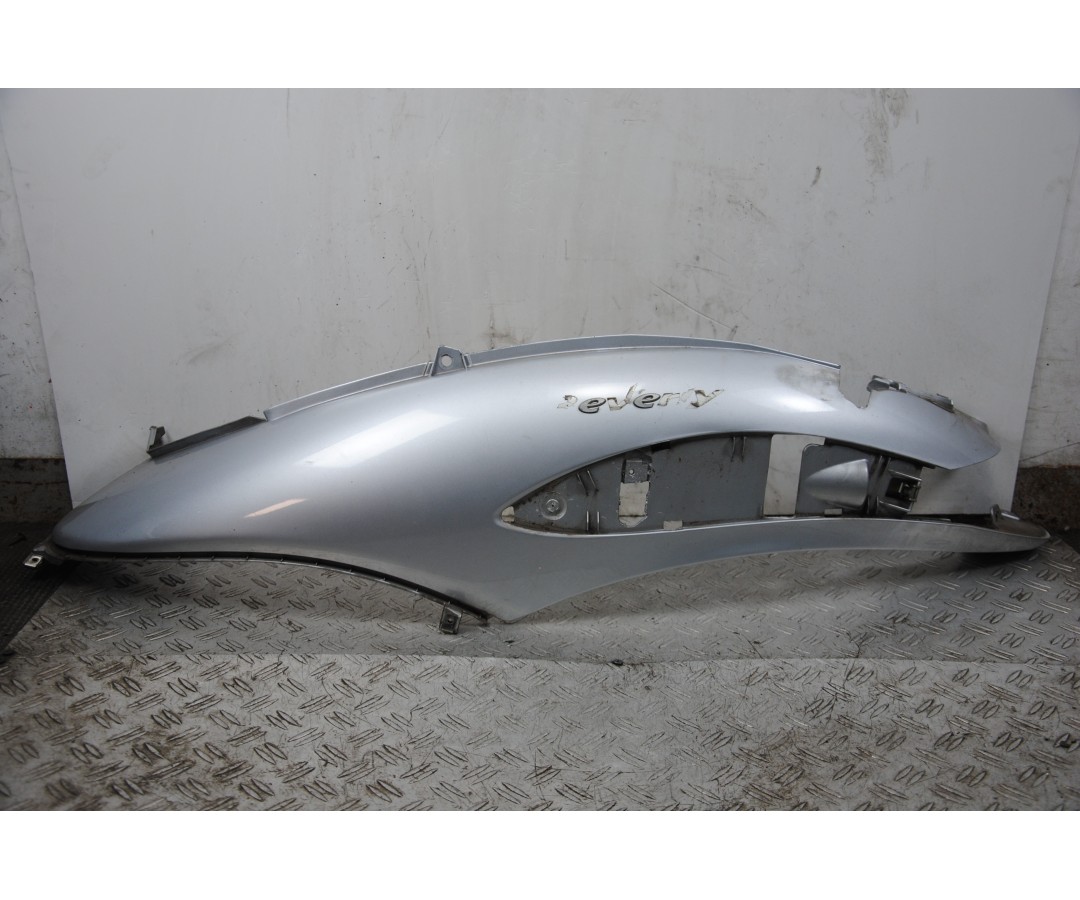 Carena Fianchetto Laterale SX Piaggio Beverly 250 dal 2001 al 2010  1680767880467