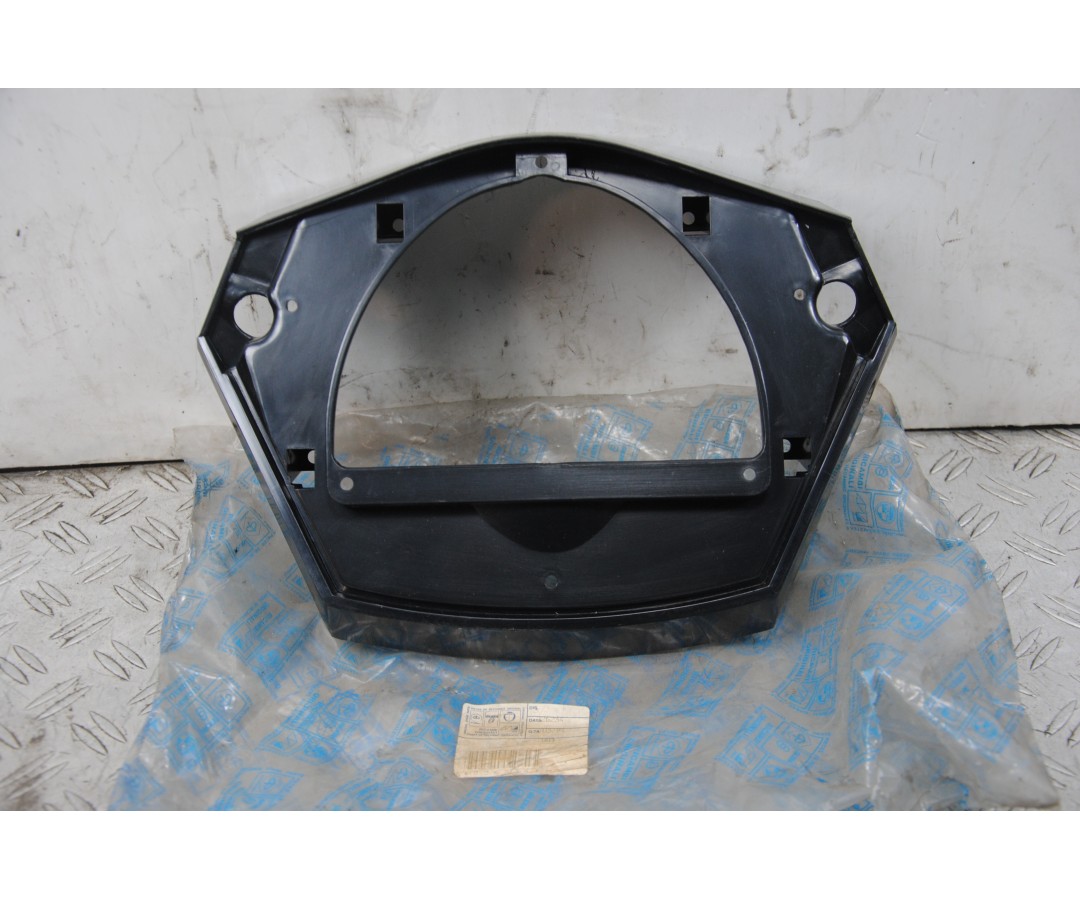 Carena Coprimanubrio portastrumentazione Piaggio Vespa Px 200 Dal 1985 al 2001  1680852404233