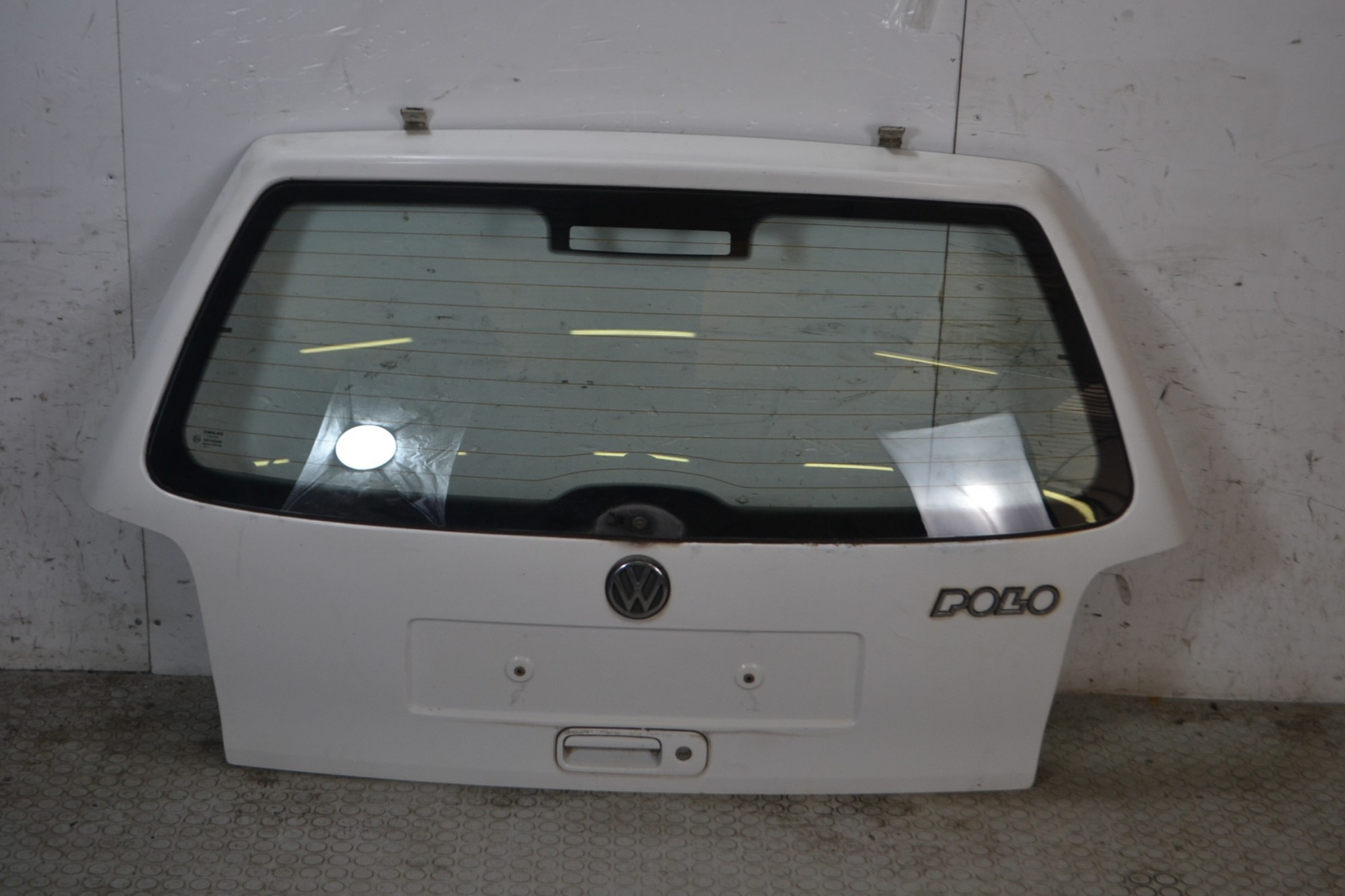 Portellone bagagliaio posteriore Volkswagen Polo III Dal 1994 al 2003 Colore bianco  1681285574708