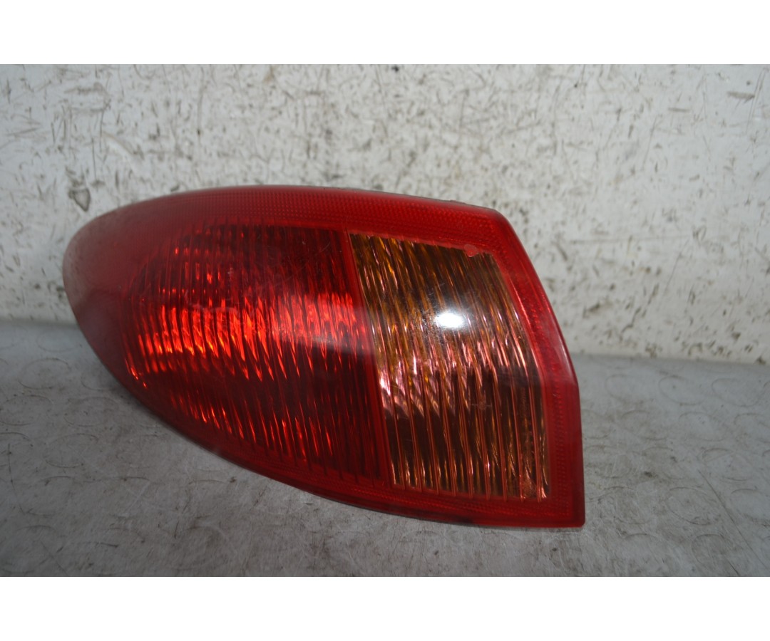 Fanale stop posteriore esterno SX Alfa Romeo 147 Dal 2000 al 2010 Cod 46556349  1681828138657