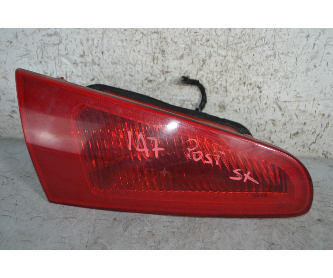 Fanale stop posteriore SX Alfa Romeo 147 Dal 2000 al 2010 Cod 60693792  1681828593265