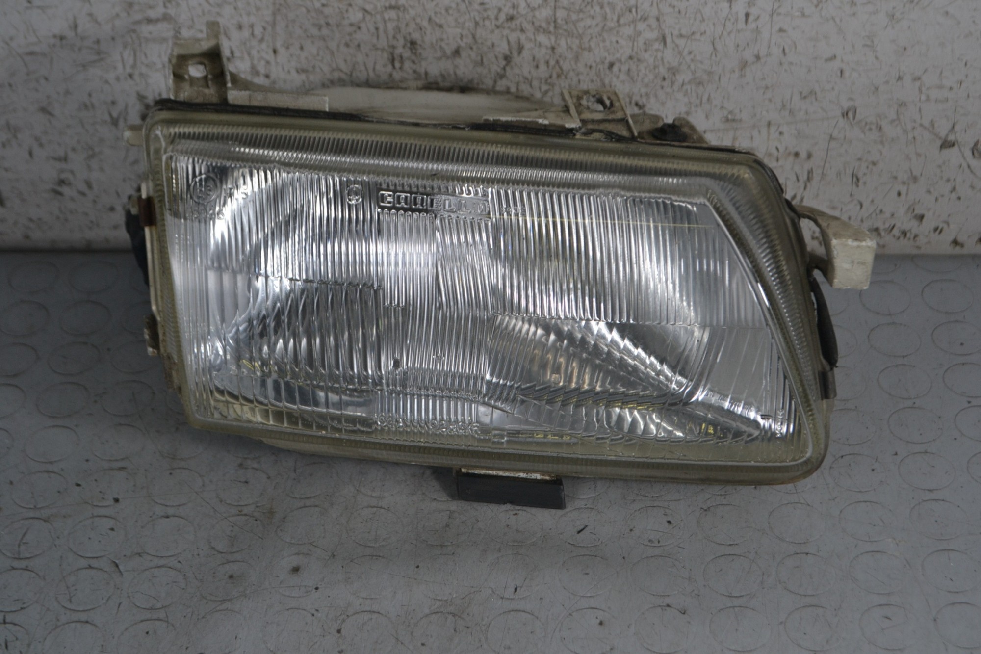 Faro Anteriore DX Opel Astra F 5 Porte dal 1991 al 1998 Cod 90383783  1681984491627