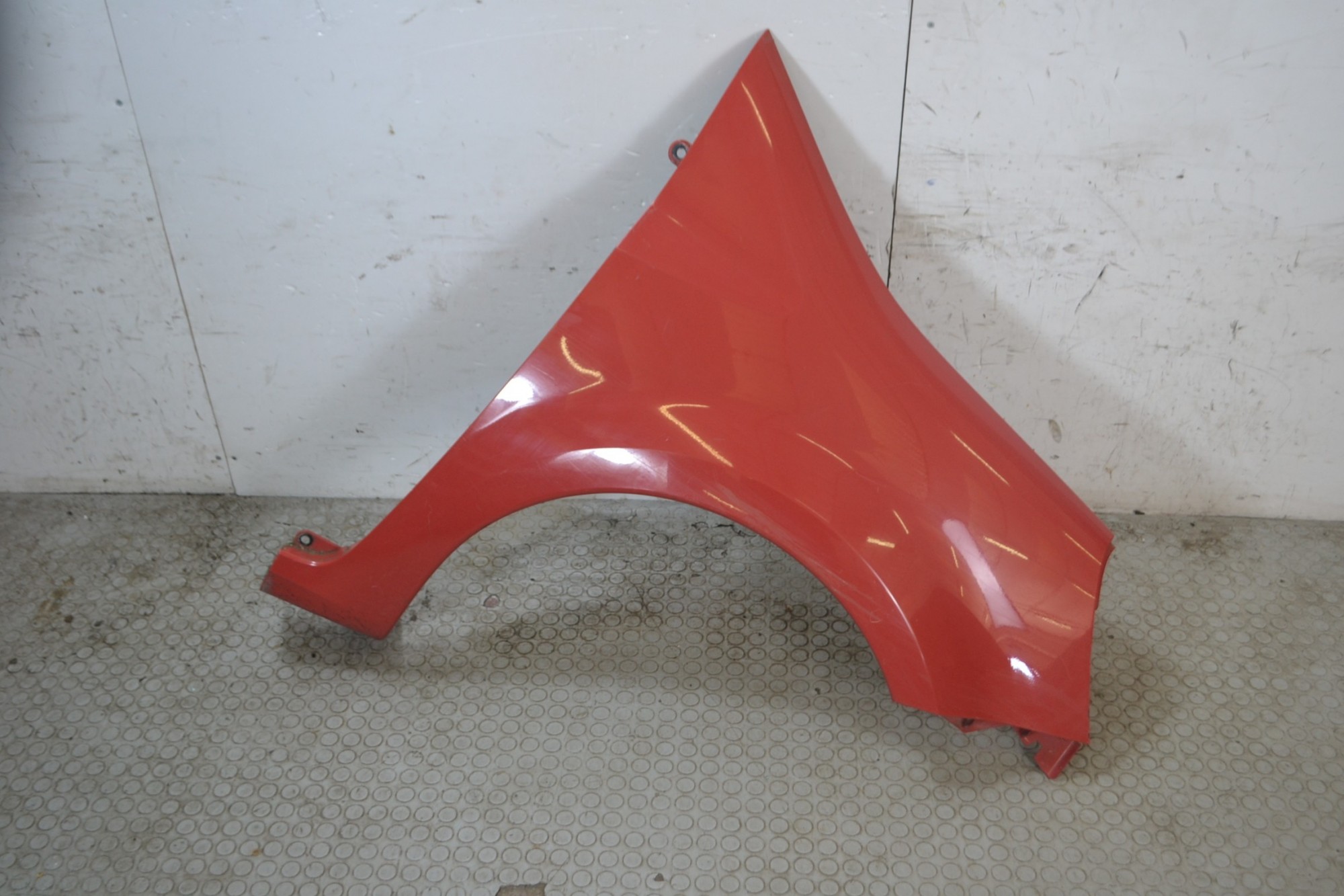 Parafango anteriore DX Renault Modus Dal 2004 al 2008 Colore rosso  1682000506264