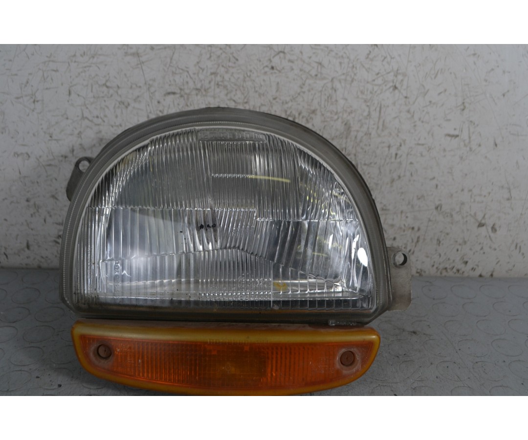 Faro fanale anteriore DX Renault Twingo I Dal 1993 al 2000 Cod 7700820022  1682515590215