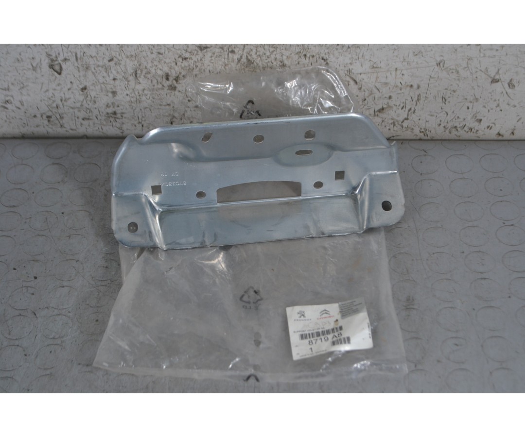 Supporto serratura portellone bagagliaio Peugeot 807 Dal 2002 al 2014 Cod 870330/ 8719A8  1683548679502