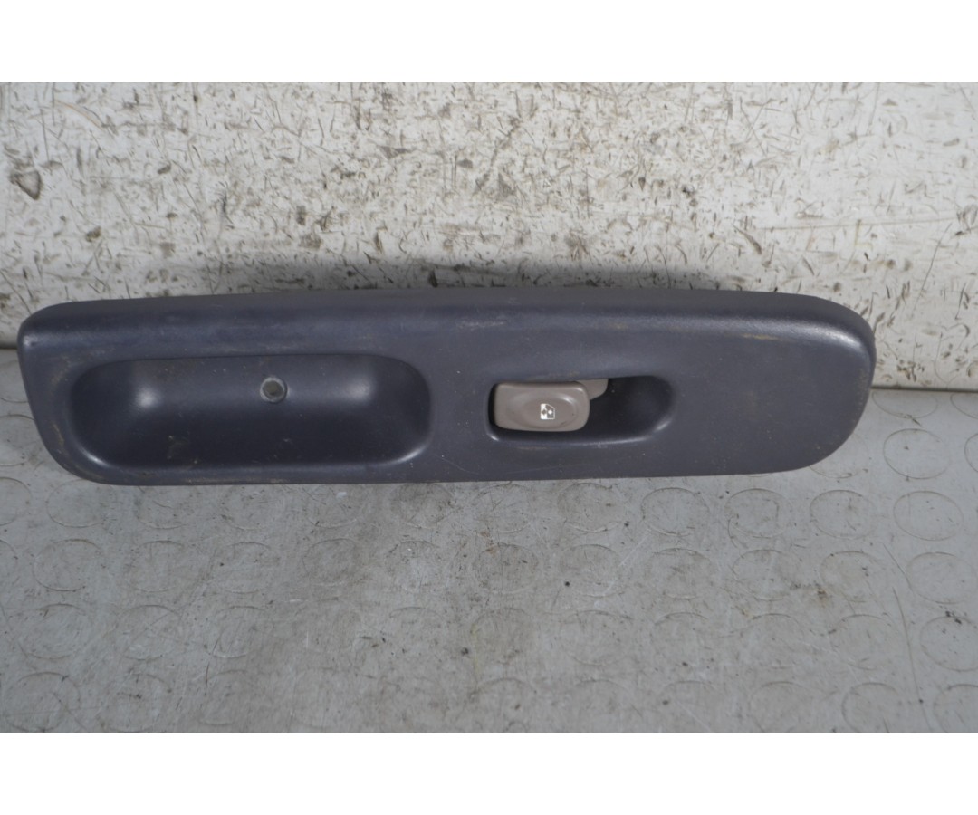 Pulsantiera alzacristallo anteriore DX Renault Twingo I Dal 1993 al 2007 Cod 7700832376-D  1683644321640