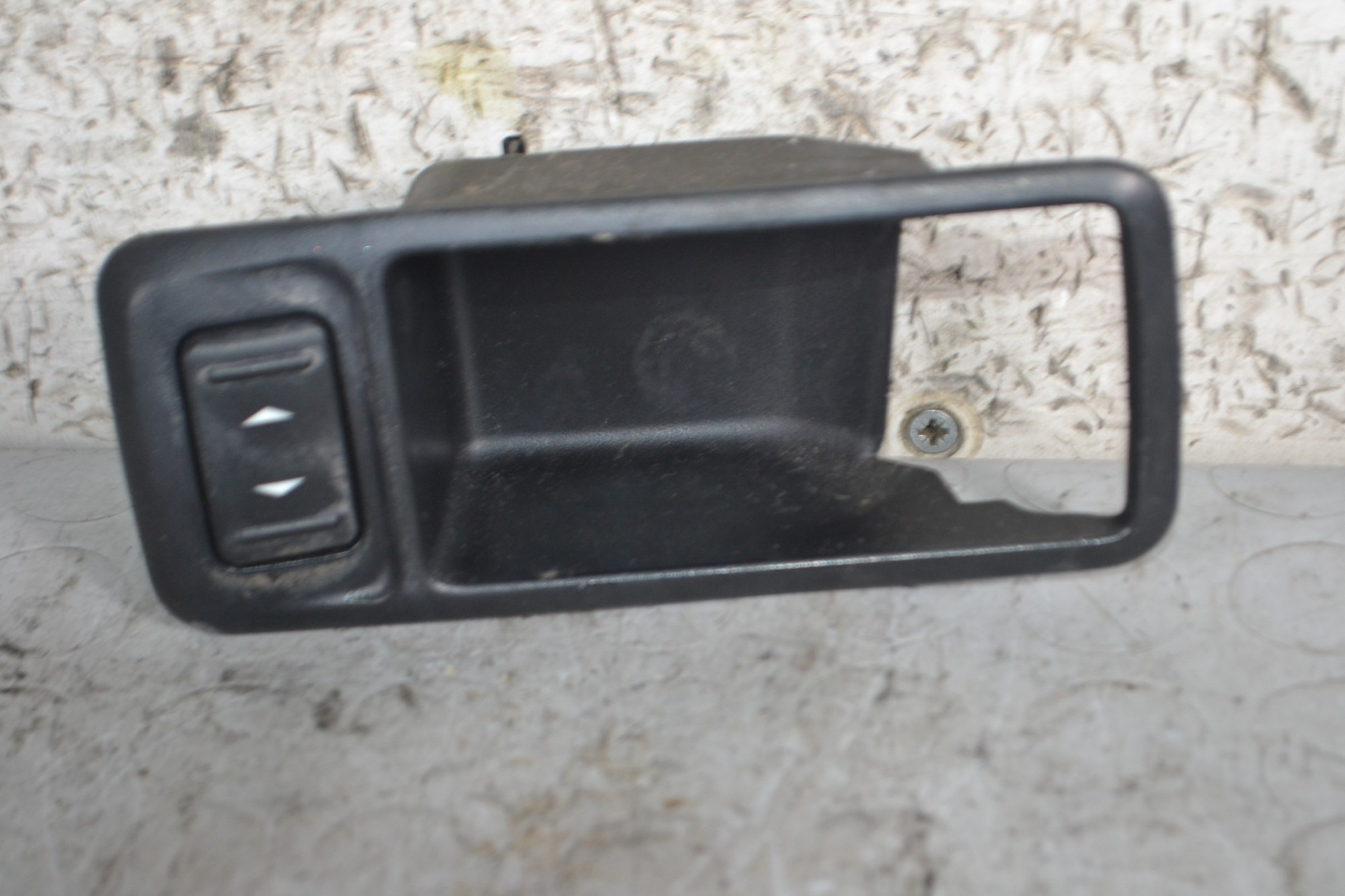 Pulsantiera Alzacristalli Anteriore DX Ford Kuga dal 2008 al 2012 Cod 3m51-226a36-afw  1686669703033