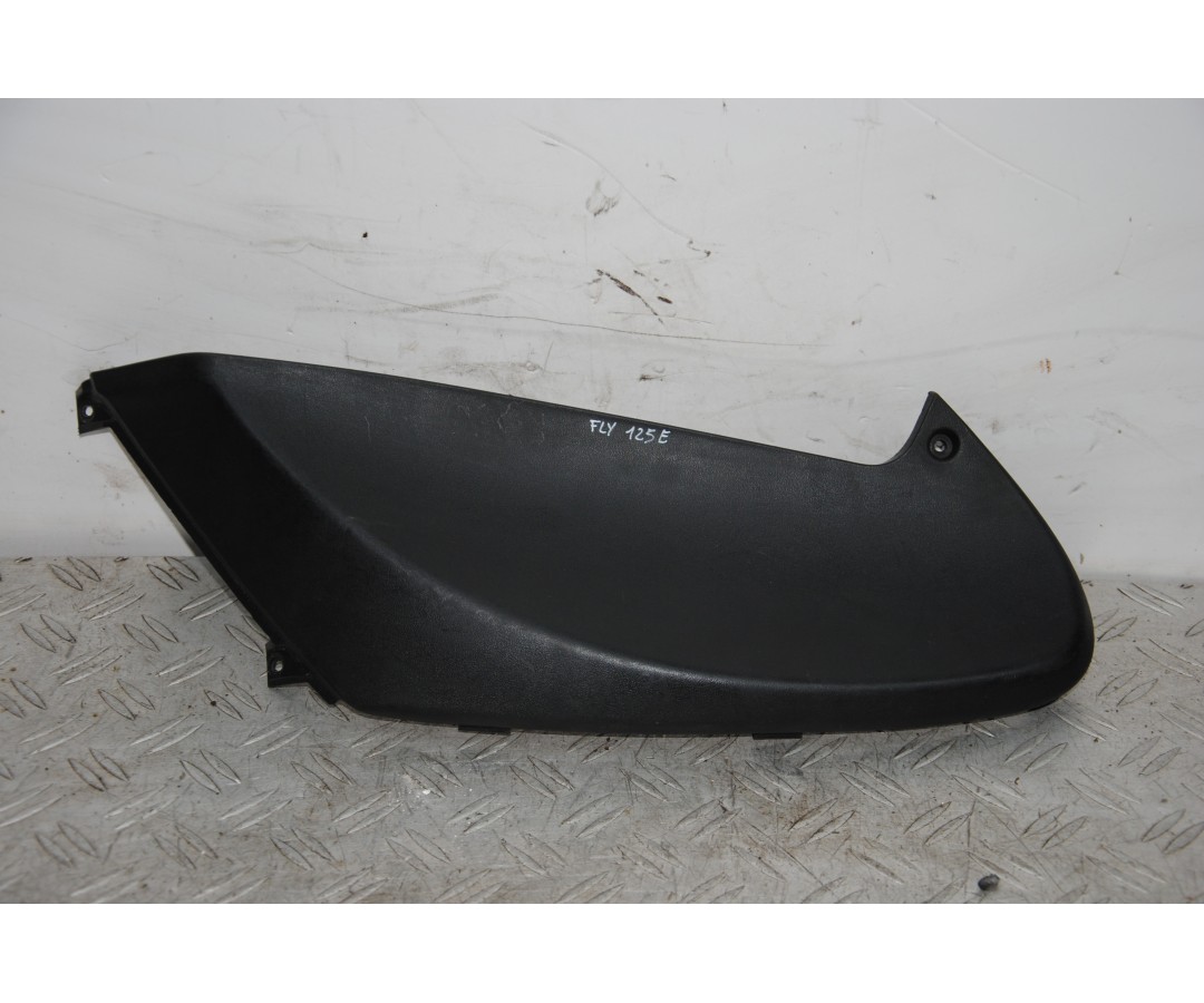 Carena Fianchetto Sottosella SX Piaggio Fly 125 Dal 2004 al 2012 COD : 621991  1686732589847