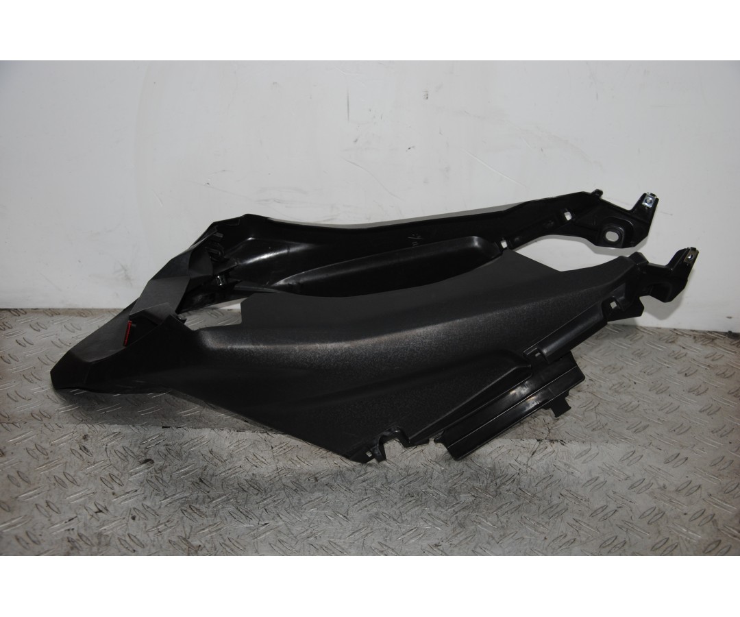 Carena Codone Completo Posteriore Con Fianchetti Yamaha Xmax X-max 300 dal 2017 al 2020  1686823044521