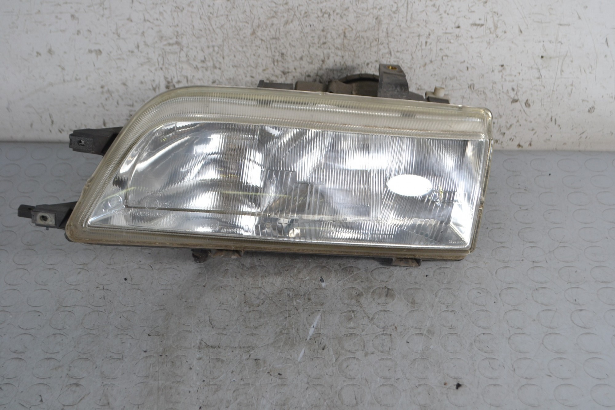 Faro fanale anteriore SX Rover Serie 214i Cabrio Dal 1992 al 2002 Cod XBC103050  1687344470875